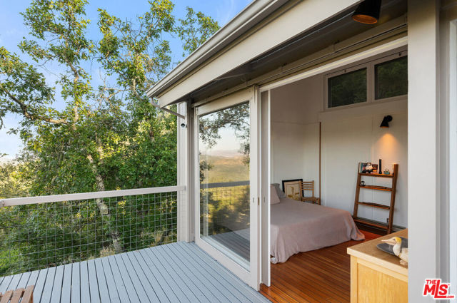 351 Wall Road, Napa CA: https://media.crmls.org/mediaz/cee4e6f6-f9bd-4c69-844b-32f4370bb563.jpg