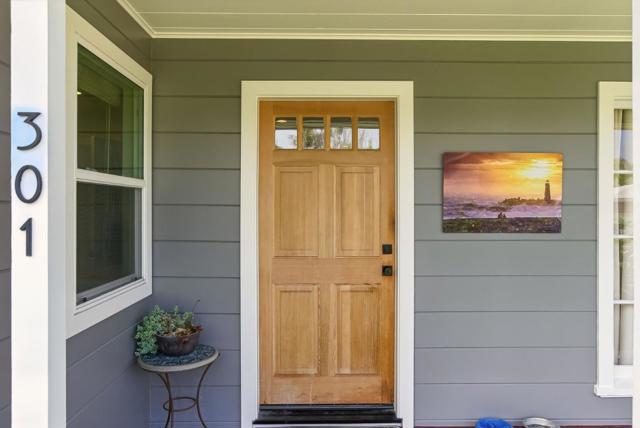 301 25th Avenue, Santa Cruz CA: https://media.crmls.org/mediaz/cee4f9b6-6582-417d-bee1-8f7f38047b1d.jpg
