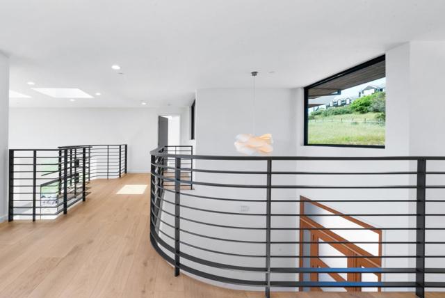 600 Sea View Terrace, La Selva Beach CA: https://media.crmls.org/mediaz/cee50602-c41e-471c-ab92-60e40f455d89.jpg