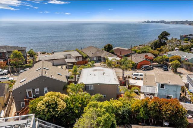 716 Seacliff Drive, Aptos CA: https://media.crmls.org/mediaz/cee5828d-d610-4023-ab88-e76a1d2ea78f.jpg
