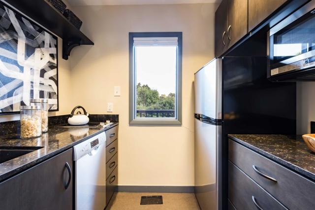 835 La Honda Road, Woodside CA: https://media.crmls.org/mediaz/cee5ea4b-3e94-4aa6-bfff-ecaa8236aaa9.jpg