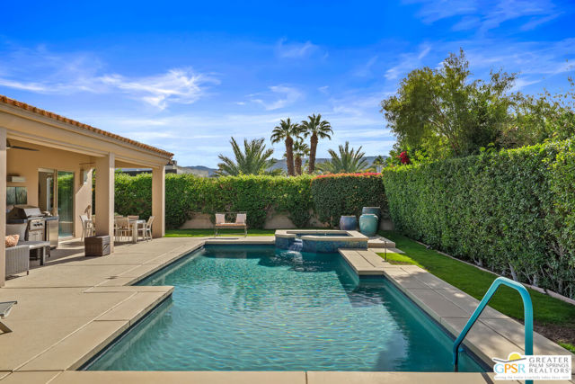 36750 Nancy Lane, Rancho Mirage CA: https://media.crmls.org/mediaz/cee66967-14e6-4477-9aba-395aa56be04c.jpg