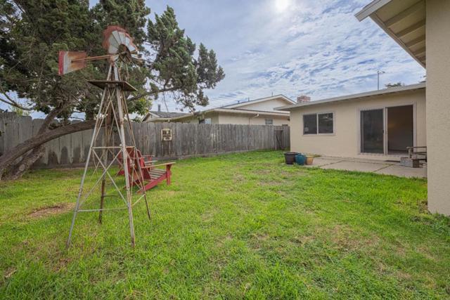 572 Inca Way, Salinas CA: https://media.crmls.org/mediaz/cee6aa6e-10c4-4308-903c-0eb5fce089fe.jpg