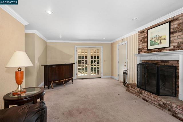 35 Alta Sierra Pl, Alamo CA: https://media.crmls.org/mediaz/cee6bd90-9748-4428-aab8-c3f1cd4da862.jpg