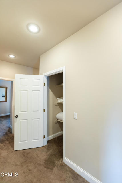 385 Spruce Drive, Lake Arrowhead CA: https://media.crmls.org/mediaz/cee7669d-4b4a-4cd4-9563-1cb3c17df9e7.jpg