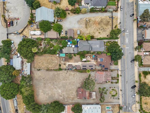 11768 Main St, Sunol CA: https://media.crmls.org/mediaz/cee79e5c-af31-4bed-a605-edae546a20d4.jpg