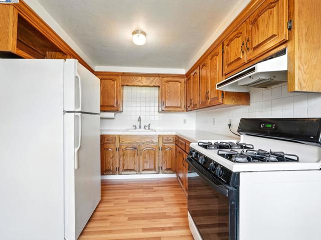 37114 Dondero Way, Fremont CA: https://media.crmls.org/mediaz/cee7cf53-21c7-404d-bda8-5aab1b4d7cd9.jpg