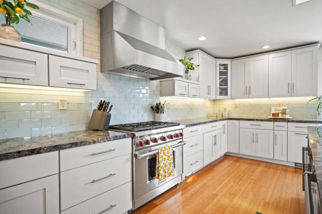 25750 Rio Vista Drive, Carmel CA: https://media.crmls.org/mediaz/cee91db7-c8e1-4f19-b5f3-d93973332fd7.jpg