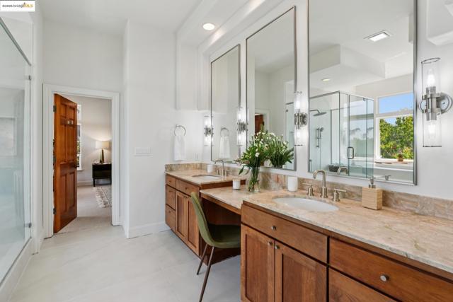 16032 Broadway Ter, Oakland CA: https://media.crmls.org/mediaz/ceea24d5-01fd-42dd-bdbe-d85488213a13.jpg