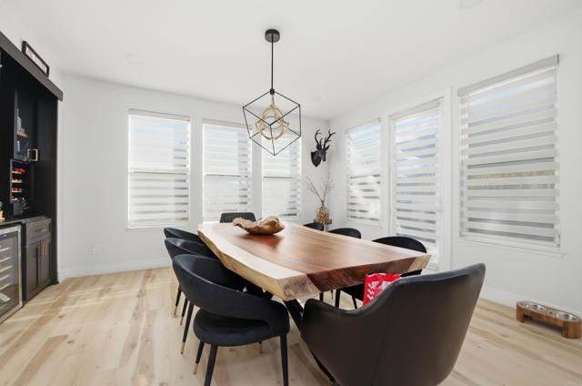 Detail Gallery Image 9 of 27 For 720 Crooked Path Pl, Chula Vista,  CA 91914 - 5 Beds | 3/1 Baths