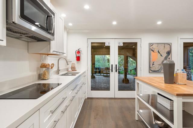 176 Los Trancos Circle, Portola Valley CA: https://media.crmls.org/mediaz/ceeb6bcc-54f7-4a71-817a-e0e1ec10a2d1.jpg