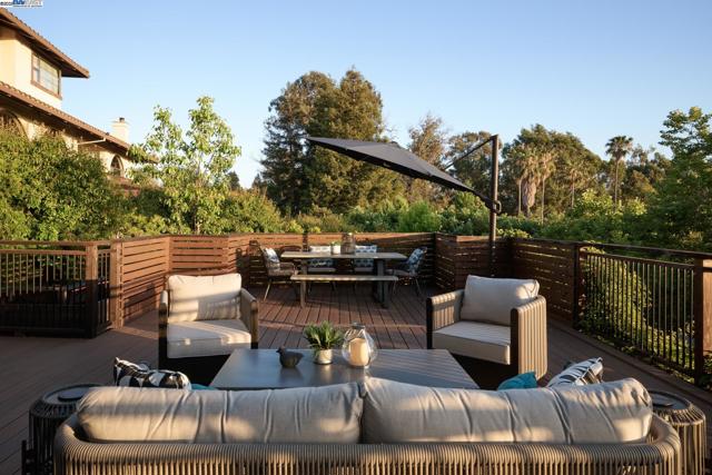 1615 Vinehill Court, Fremont CA: https://media.crmls.org/mediaz/ceeba0af-12a3-4987-a06a-3981f4f34490.jpg