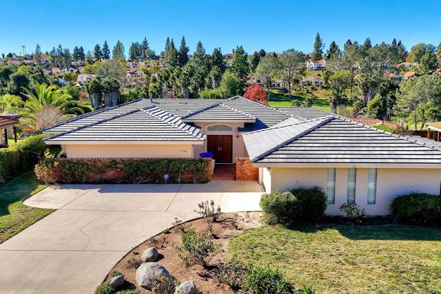 Image 1 of 52 For 17784 Via Graacia