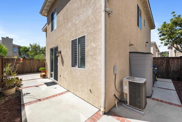 210 Belflora Way, Oceanside CA: https://media.crmls.org/mediaz/ceecf4c0-8f60-46e0-8989-2c0750c6e848.jpg