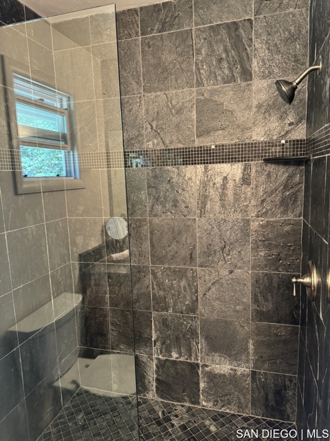 147 State Highway 173, Lake Arrowhead CA: https://media.crmls.org/mediaz/ceedc21b-fdb2-4e94-94d1-f9a1304f5673.jpg