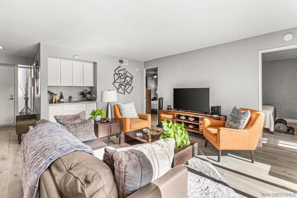 7512 Viejo Castilla Way - photo 9