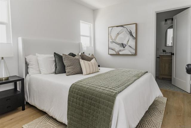 1028 30 Lincoln Ave, San Diego CA: https://media.crmls.org/mediaz/ceef4235-91be-41da-bff0-a0b82cb84de6.jpg