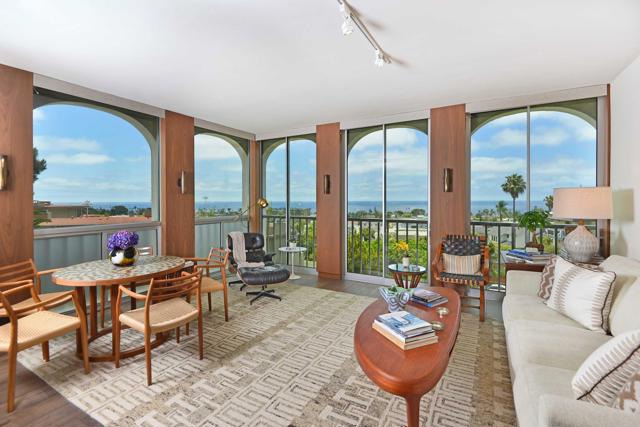 1001 Genter, La Jolla CA: https://media.crmls.org/mediaz/ceefc7b8-6345-4f80-8759-247e72ddf6e6.jpg
