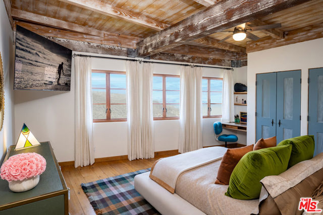 791 Nyes Place, Laguna Beach CA: https://media.crmls.org/mediaz/cef0126b-fc31-4cef-8231-6ce5928d08c5.jpg