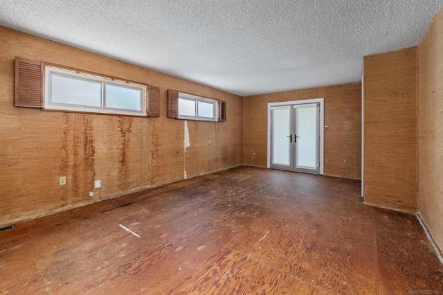 Image 16 of 38 For 4630 Norma Dr