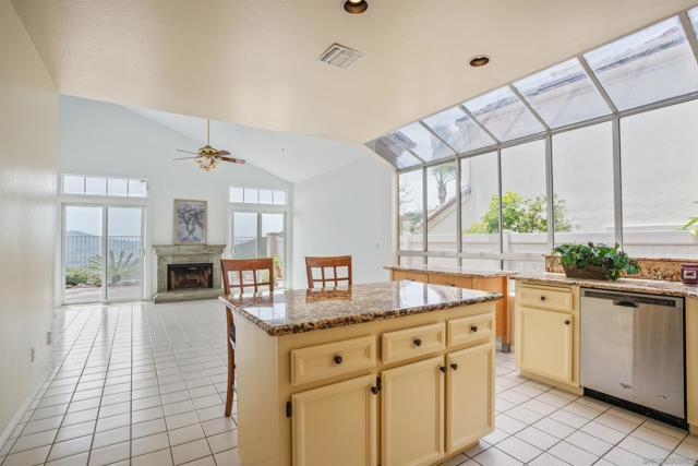 2133 View Crest Glen, Escondido CA: https://media.crmls.org/mediaz/cef11643-91b2-4e17-b0ca-5bfdd30d5658.jpg