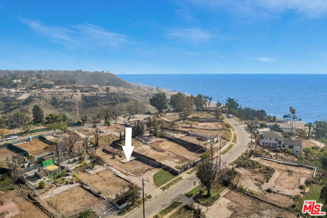 340 North Las Casas Avenue photo 3
