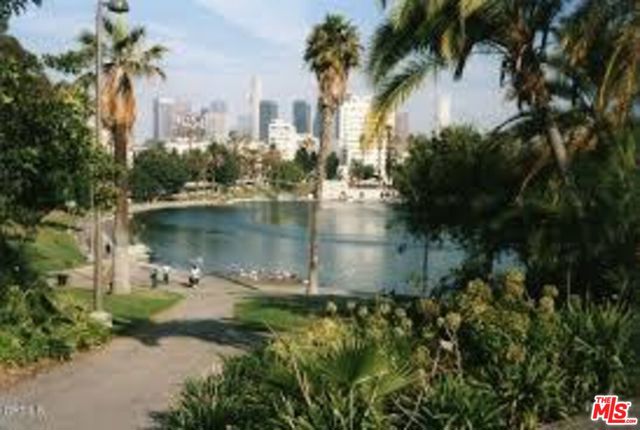 2121 James M Wood Boulevard, Los Angeles CA: https://media.crmls.org/mediaz/cef1d3d4-e9d0-4dc6-9152-3f45bc7754bd.jpg