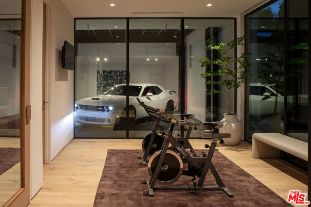 Drew Fenton | 1660 Casale Road Pacific Palisades CA | MLS: 7697147 Drew Fenton | 1660 Casale Road Pacific Palisades CA | MLS: 7697147