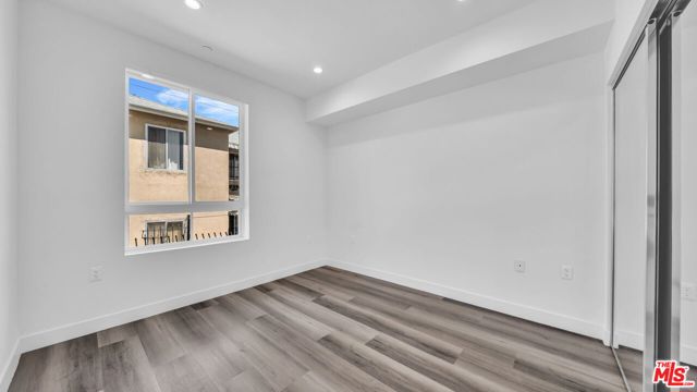 627 N Dillon Street, Los Angeles CA: https://media.crmls.org/mediaz/cef3598b-cfbc-45e1-aa3b-7d218d1c23c2.jpg