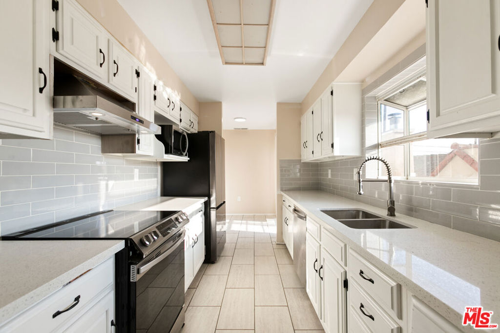 747 Micheltorena Street #B