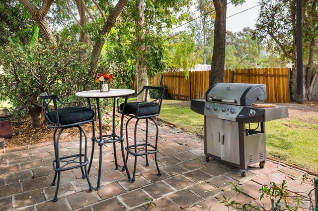 3750 Valley Vista Fork, Bonita CA: https://media.crmls.org/mediaz/cef4a904-4ce3-49c8-9b9e-b6d113bbb80f.jpg