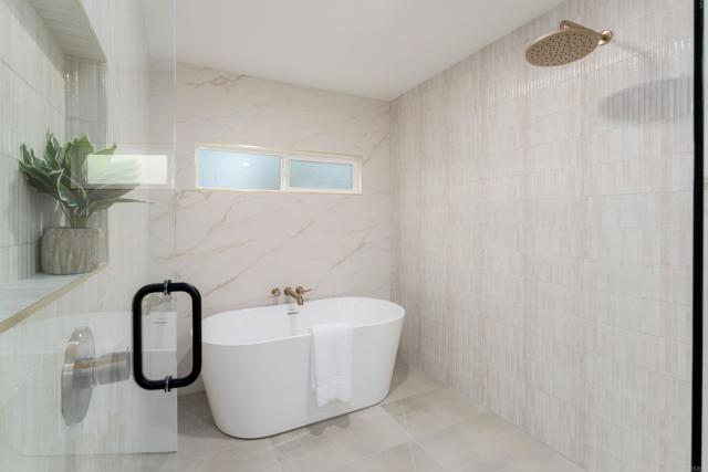 45 Saint Christophers Lane, Coronado CA: https://media.crmls.org/mediaz/cef4b0fa-6323-4ea3-8bd8-57a6e02196cd.jpg