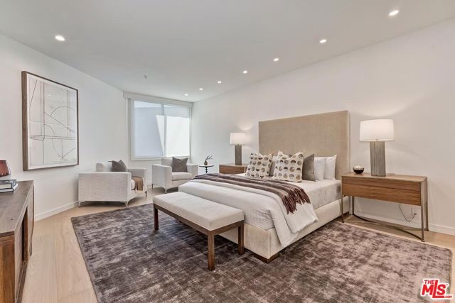 300 N Swall Drive, Beverly Hills CA: https://media.crmls.org/mediaz/cef4e211-8523-4ca6-92f5-a8a791f41453.jpg