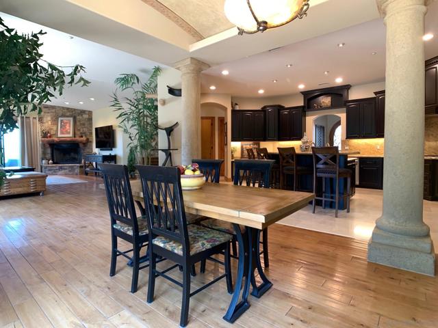 1445 Terracita Ln, Alpine CA: https://media.crmls.org/mediaz/cef56b3d-e27e-468c-af43-1ade6ec6da0e.jpg