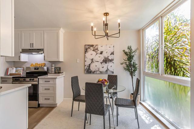 181 Del Medio Avenue, Mountain View CA: https://media.crmls.org/mediaz/cef62b5f-1ba5-4fd6-8291-d51f96e282db.jpg