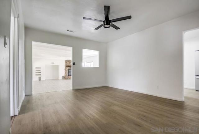 12224 Lemon Crest Drive, Lakeside CA: https://media.crmls.org/mediaz/cef84cd3-e275-4def-8f13-ee44387ac73a.jpg