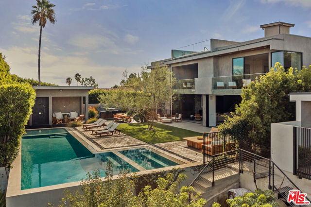 1632 Stradella Road, Los Angeles CA: https://media.crmls.org/mediaz/cef96549-0c3a-47bc-8c52-5156d32d8caa.jpg
