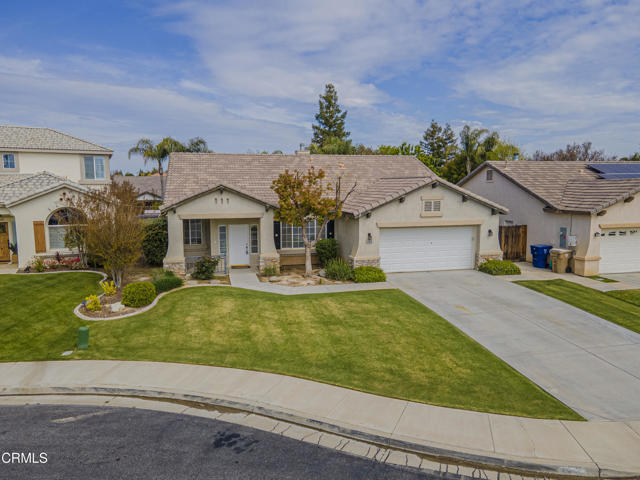 Detail Gallery Image 1 of 1 For 11816 Crescent Creek Ct, Bakersfield,  CA 93311 - 4 Beds | 2 Baths