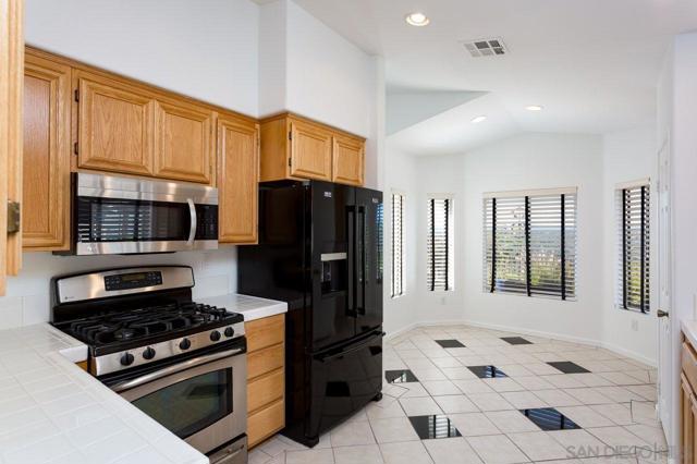 2334 Columbine Dr, Alpine CA: https://media.crmls.org/mediaz/cef9e3e7-8f07-40b8-a9d0-d24ca41133e1.jpg