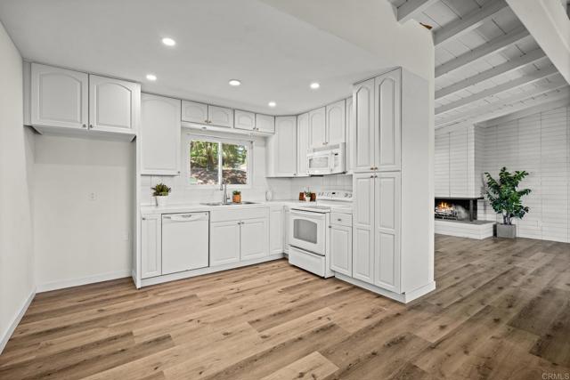 7855 Montana Street, Lemon Grove CA: https://media.crmls.org/mediaz/cefa180e-b250-4d08-aee6-82aaa9c89483.jpg