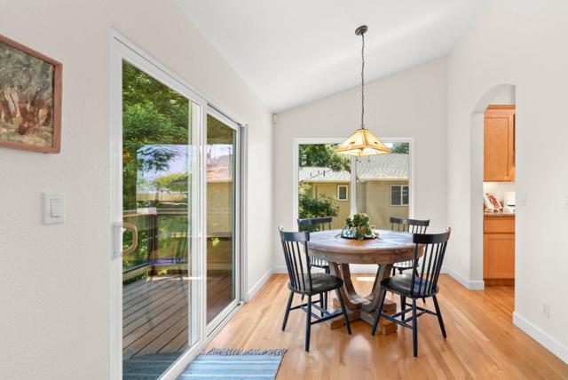 562 Cuesta Drive, Aptos CA: https://media.crmls.org/mediaz/cefb97de-0e5c-4307-a20c-1f0eb0bf750b.jpg
