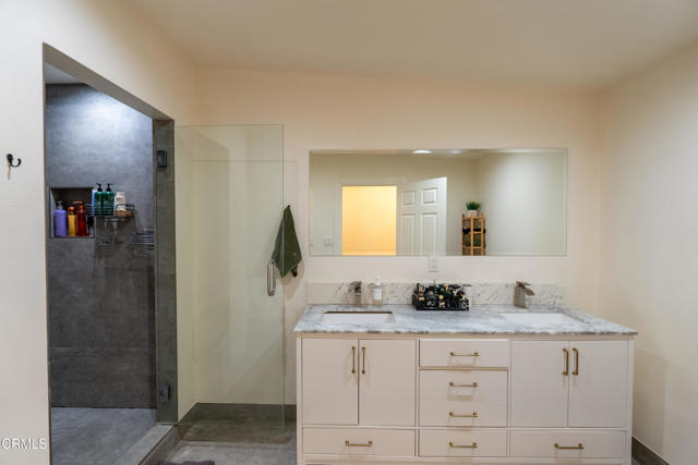 Detail Gallery Image 30 of 51 For 13615 Herrick Ave, Los Angeles,  CA 91342 - 4 Beds | 4 Baths