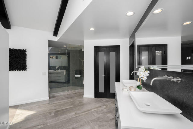 31673 Foxfield Drive, Westlake Village CA: https://media.crmls.org/mediaz/cefd1594-48c1-423b-b125-65a479b8ddd4.jpg