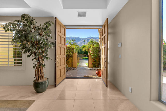 Image 20 of 35 For 2438 S Caliente Drive