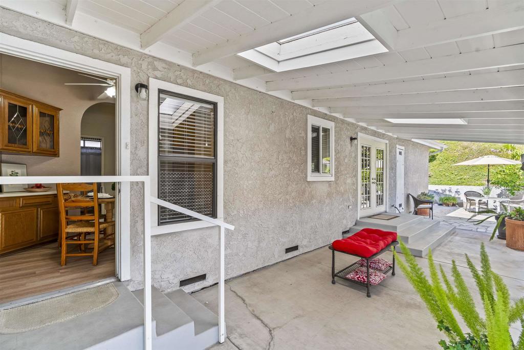 2010 San Marcos Blvd - photo 11