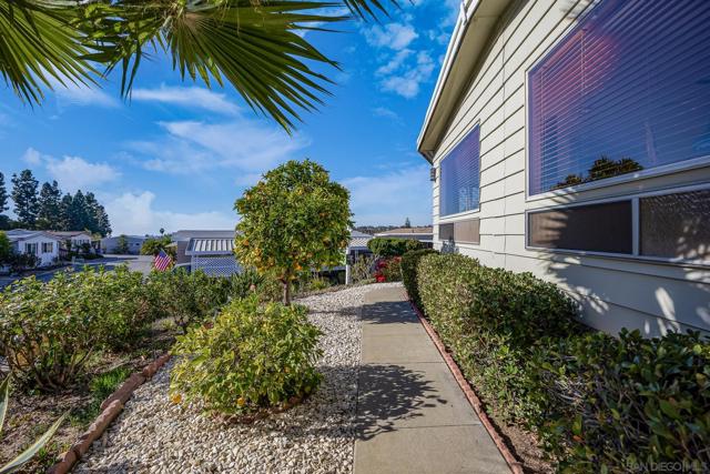 2130 Sunset Dr, Vista, California 92081, 2 Bedrooms Bedrooms, ,2 BathroomsBathrooms,Residential,For Sale,Sunset Dr,250001190SD