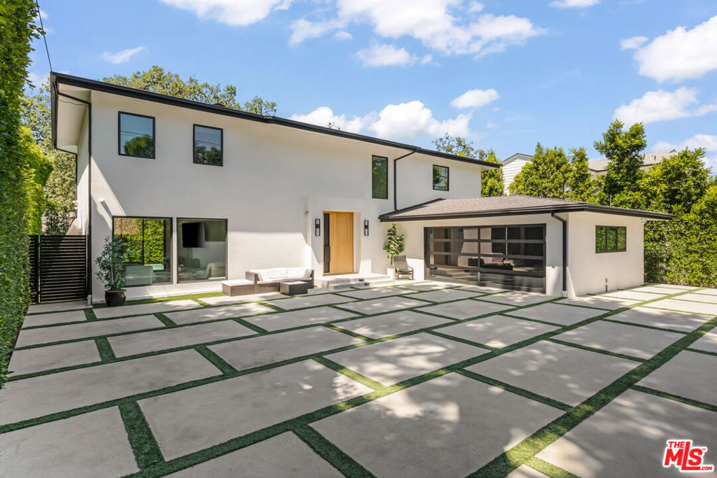 17045 Otsego Street — Modern
