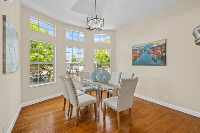 2316 Tulip Rd, San Jose CA: https://media.crmls.org/mediaz/cefe90f6-93a5-4a1a-a106-eab2ce7e8f9d.jpg