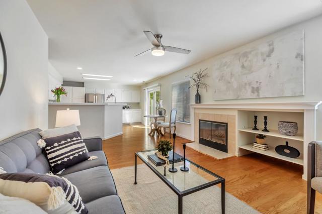 9642 Eagle Hills Way, Gilroy CA: https://media.crmls.org/mediaz/cefef257-43ba-462e-9bfc-288adc23941d.jpg