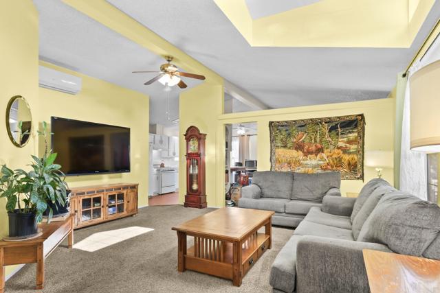 Detail Gallery Image 6 of 30 For 13162 Highway 8 Business #200,  El Cajon,  CA 92021 - 2 Beds | 2 Baths